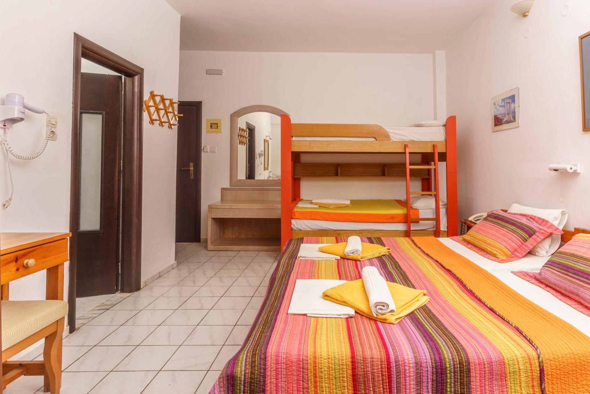 Alexander Beach Hotel Каламаки Экстерьер фото